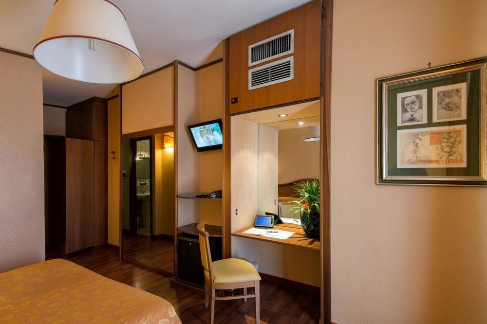 Park Hotel Blanc Et Noir 로마 외부 사진